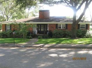 1105 Slaydon St, Henderson, TX 75654