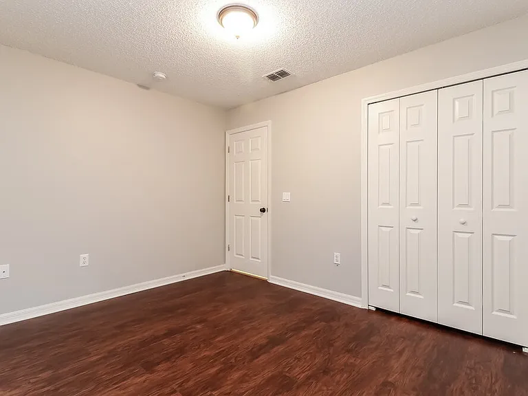 1932 Peridot Cir — Photo 12