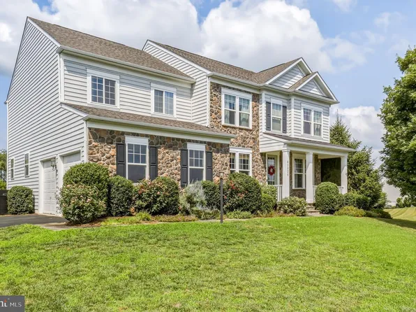 41926 Beningbrough Pl, Leesburg, VA 20176