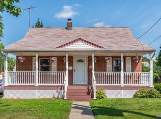 227 Roosevelt Ave, Elmwood Park, NJ 07407