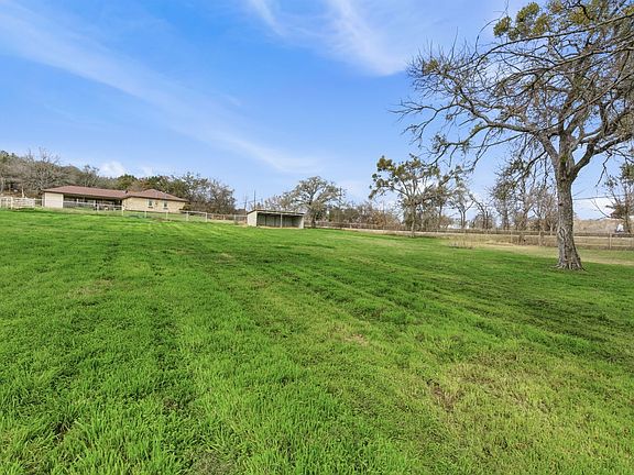 3rd image of 301 Calhoun Bnd