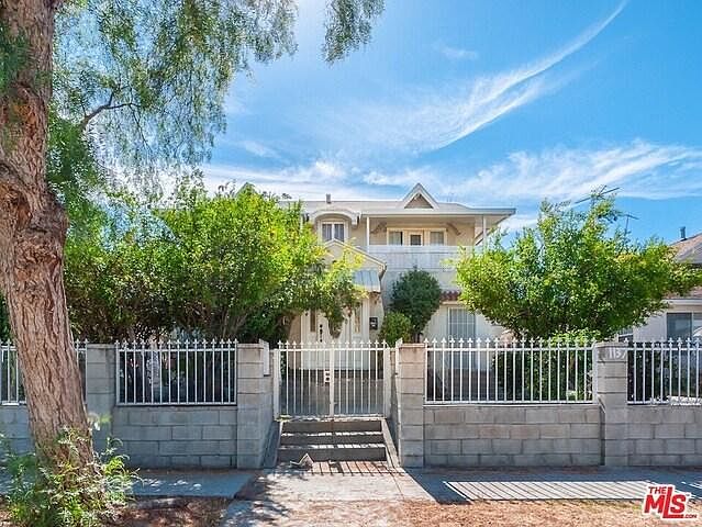 1st image of 1137 N Berendo St