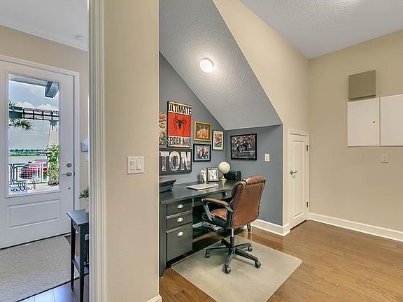 3rd image of 13817 Benavente Ave