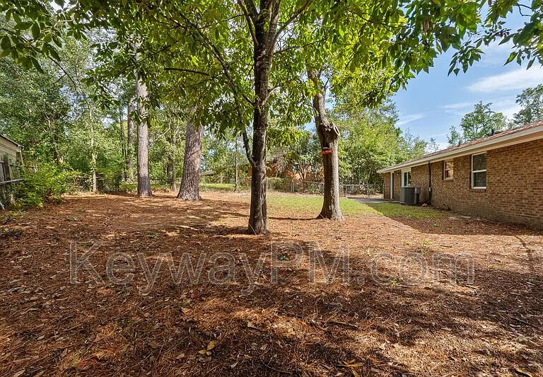 2631 Drayton Dr — Photo 23