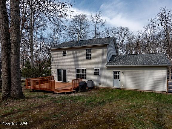 3rd image of 301 Shingle Mill Dr