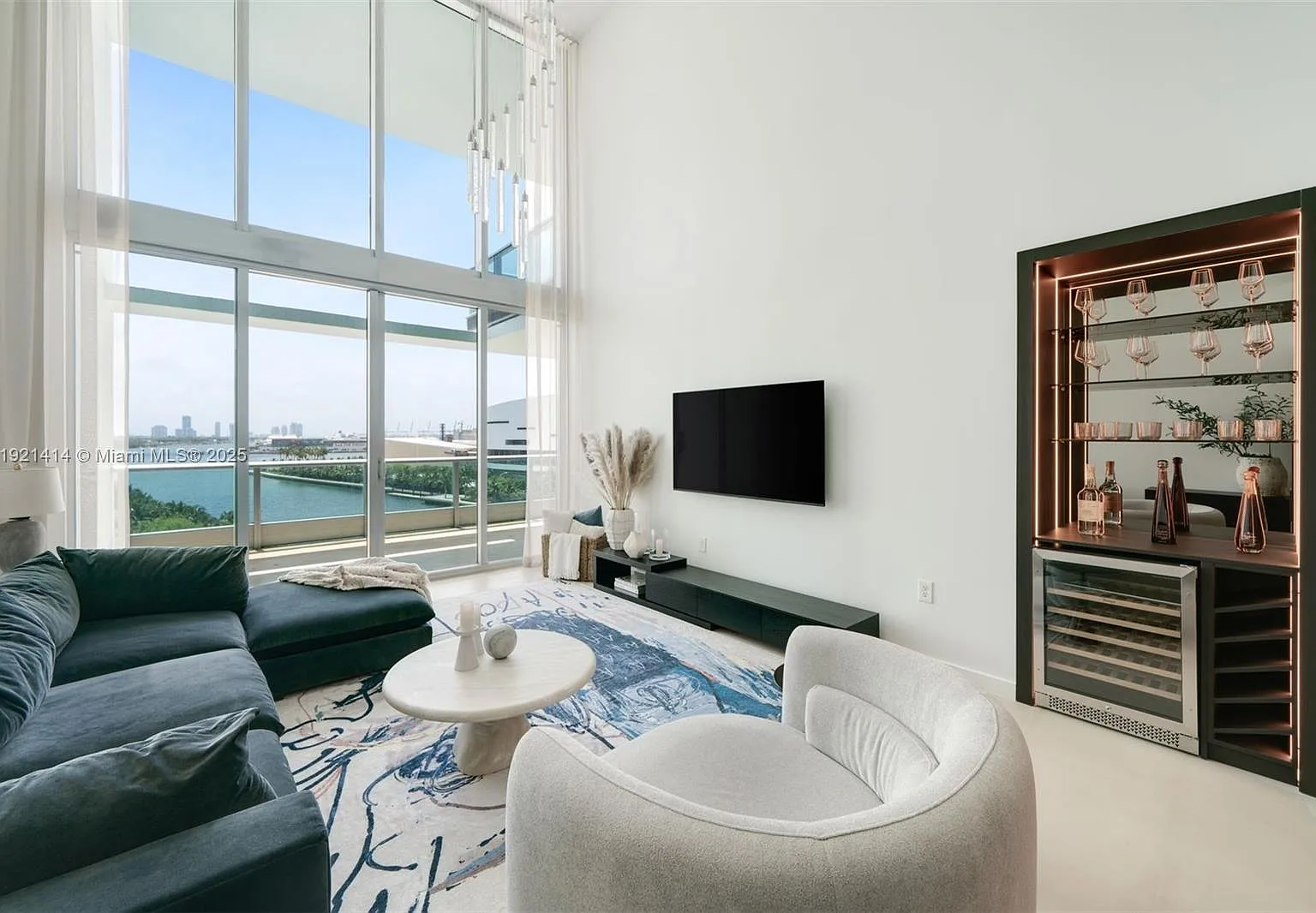 900 Biscayne Bay Condo — Photo 4