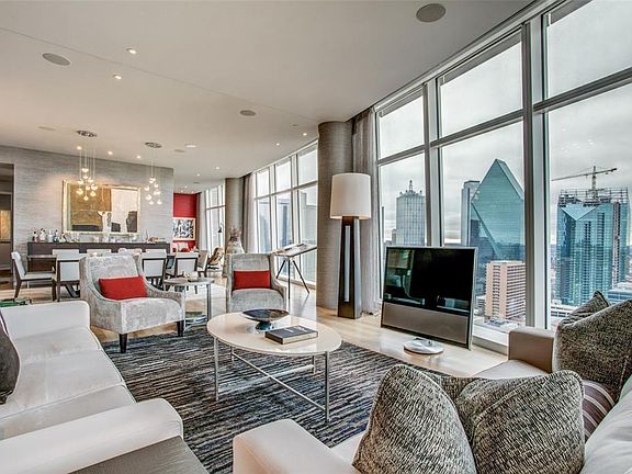 5th image of 1918 N Olive St #2503