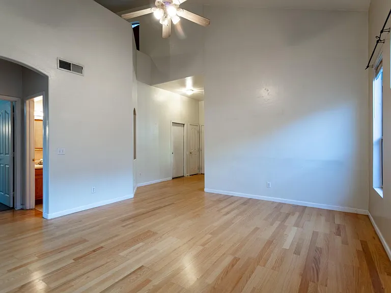 8802 E University Dr — Photo 9
