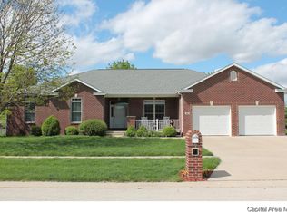 485 Turtle Dove Dr, Sherman, IL 62684