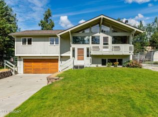 16941 Vanover Cir, Eagle River, AK 99577