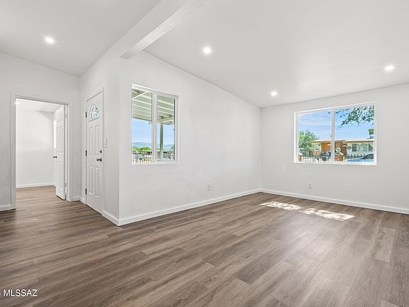 3rd image of 5466 S Santa Cruz Ave