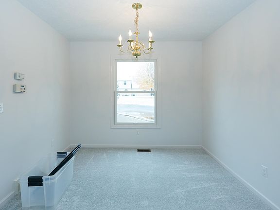 5698 Tradewind Dr-105