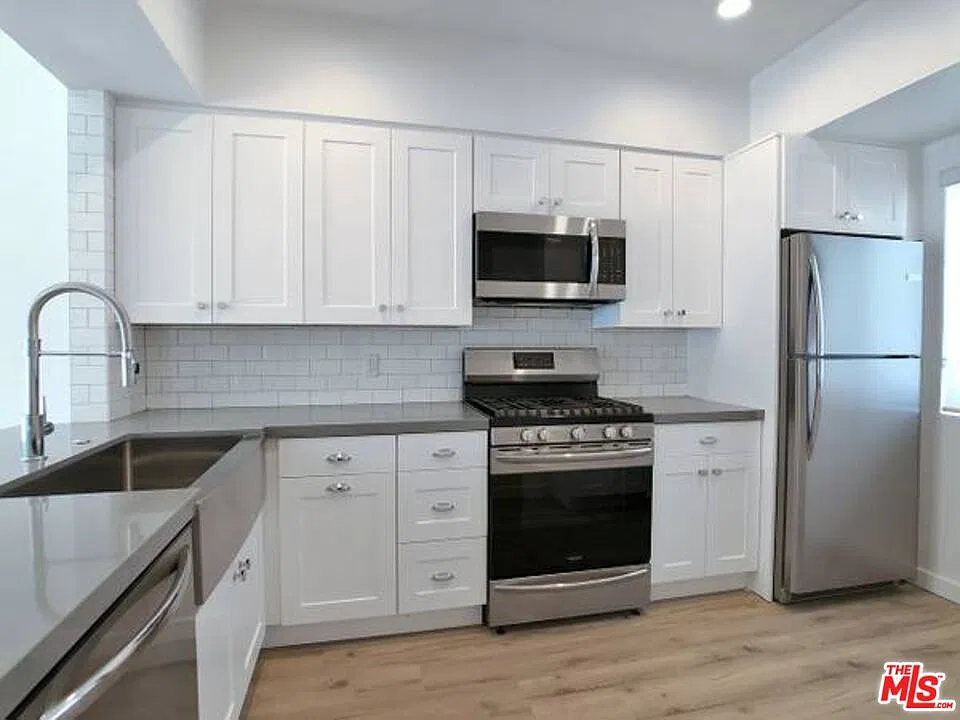 1 bed, 1.0 bath, 850 sqft, $3,095 — Photo 3