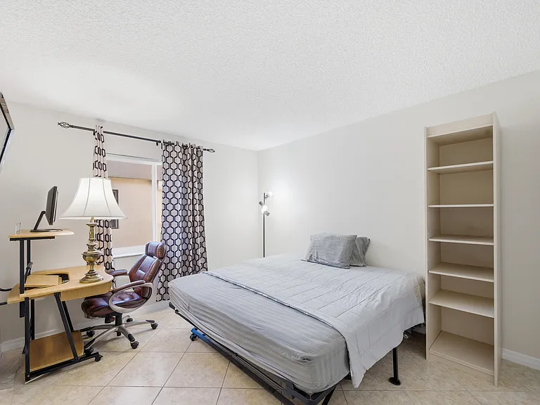 129 Piedmont Way #C — Photo 15