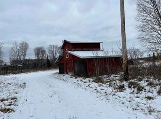 7953 Alger Delta 43rd Rd, Rapid River, MI 49878