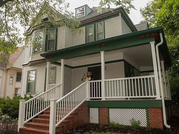 3rd image of 918 Highland Ave
