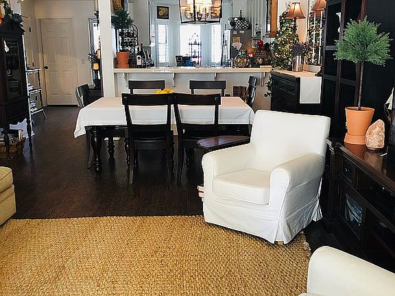 Open Concept Living/Dining