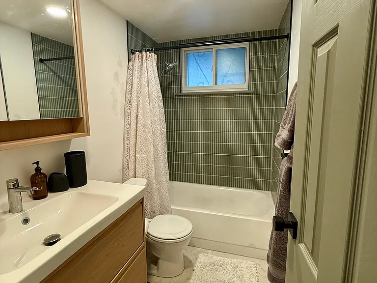 1090 N Lafayette St #101 — Photo 16