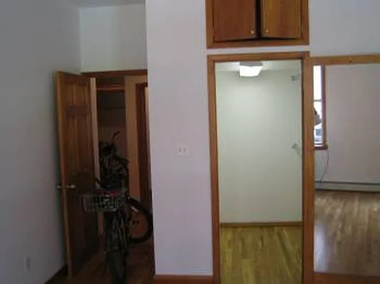 Rented by Manhattan Property Group | media 15