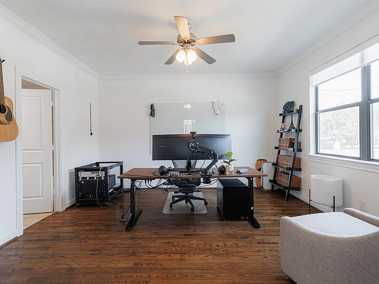 1320 W 25th St #A — Photo 5