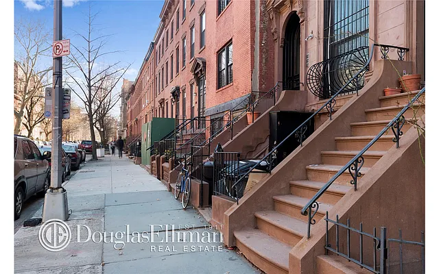 Rented by Douglas Elliman | media 14