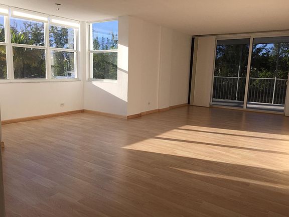 4th image of 3660 NE 166th St #21