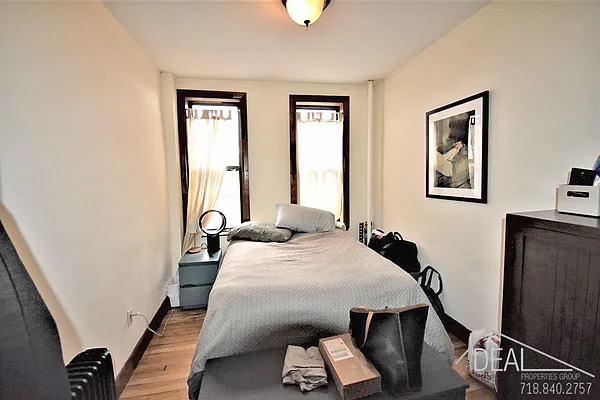 Rented by Ideal Properties Group | media 4