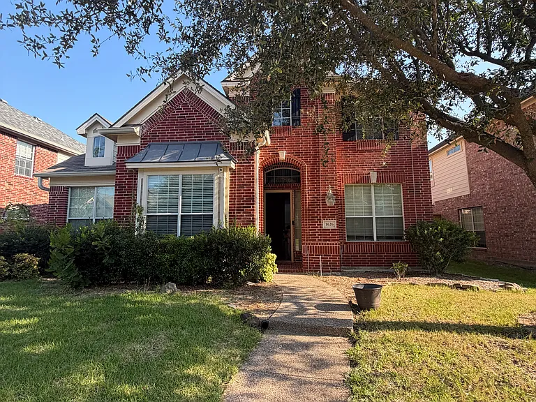 1626 Mammoth Dr — Photo 1