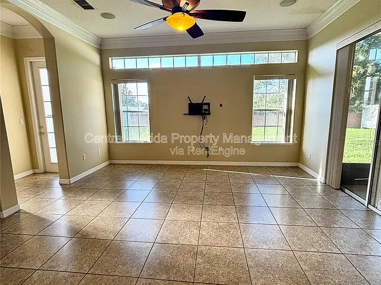16127 Bristol Lake Cir — Photo 18