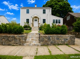 570 Westfield Ave, Bridgeport, CT 06606