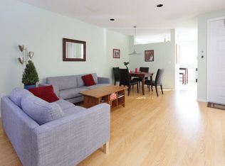 955 Corkwood St, Hollywood, FL 33019
