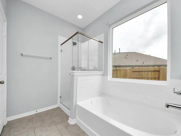 208 Salange Ln — Photo 34