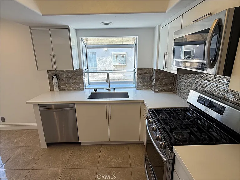 5340 Las Virgenes Rd #10 — Photo 17