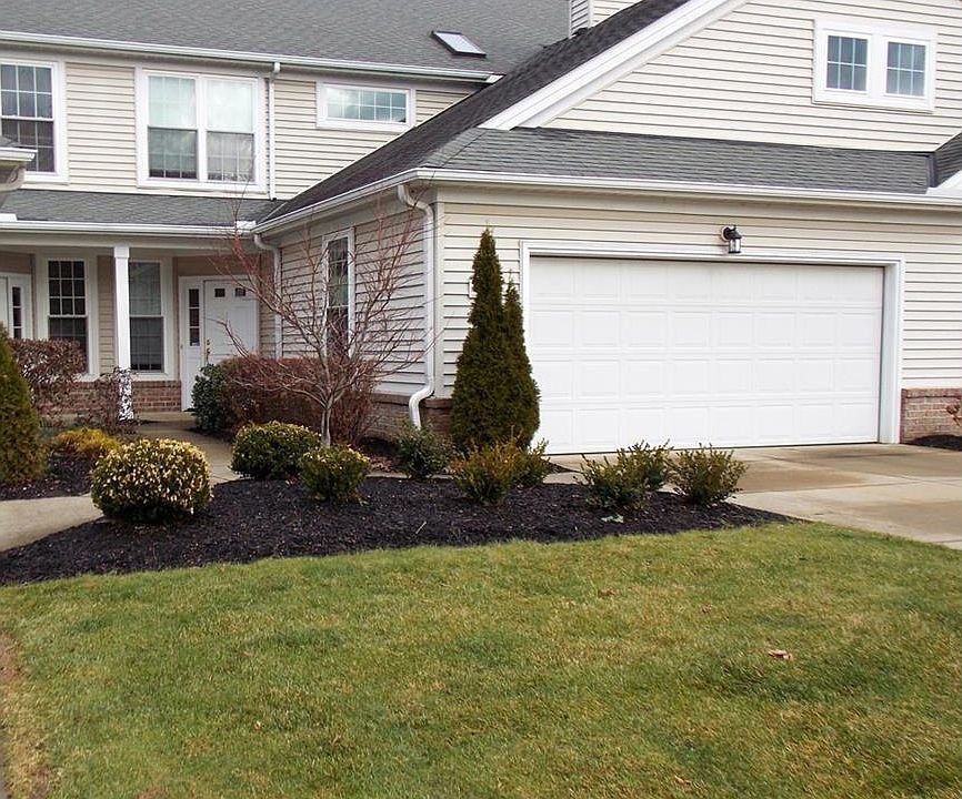 1st image of 2727 Wyndgate Ct #2727