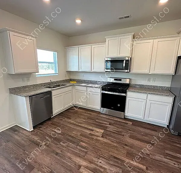 229 Chelsea Park Cir — Photo 55