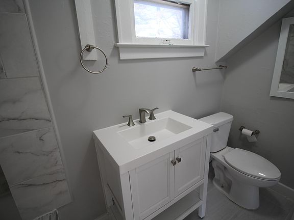 2nd image of 416 Park Ave #2