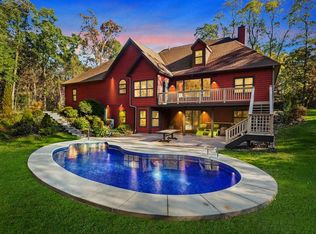 N7426 McCabe Rd, Whitewater, WI 53190