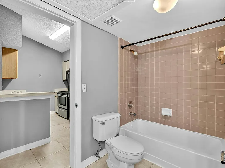 5200 NW 31st Ave #43 — Photo 22
