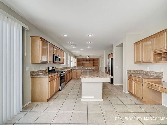 5th image of 9027 Edenbridge Ct