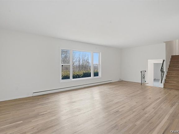 5th image of 26 Lauretta Drive
