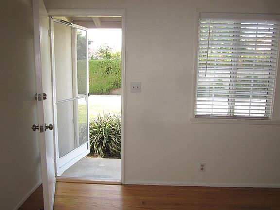 3rd image of 5334 Pal Mal Ave