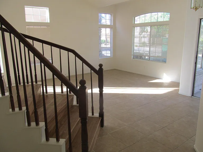 8701 Crescent Ridge Ln — Photo 5