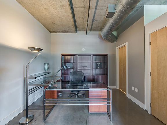 office or second bedroom