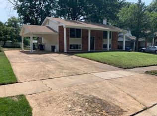12510 Glenbush Dr, Maryland Heights, MO 63043