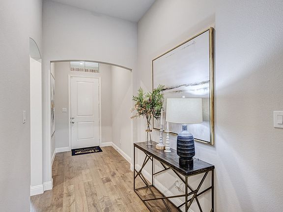 4th image of 2908 Weslyan Oak St
