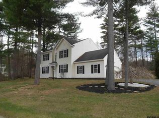 7 Chapman Ct, Queensbury, NY 12804