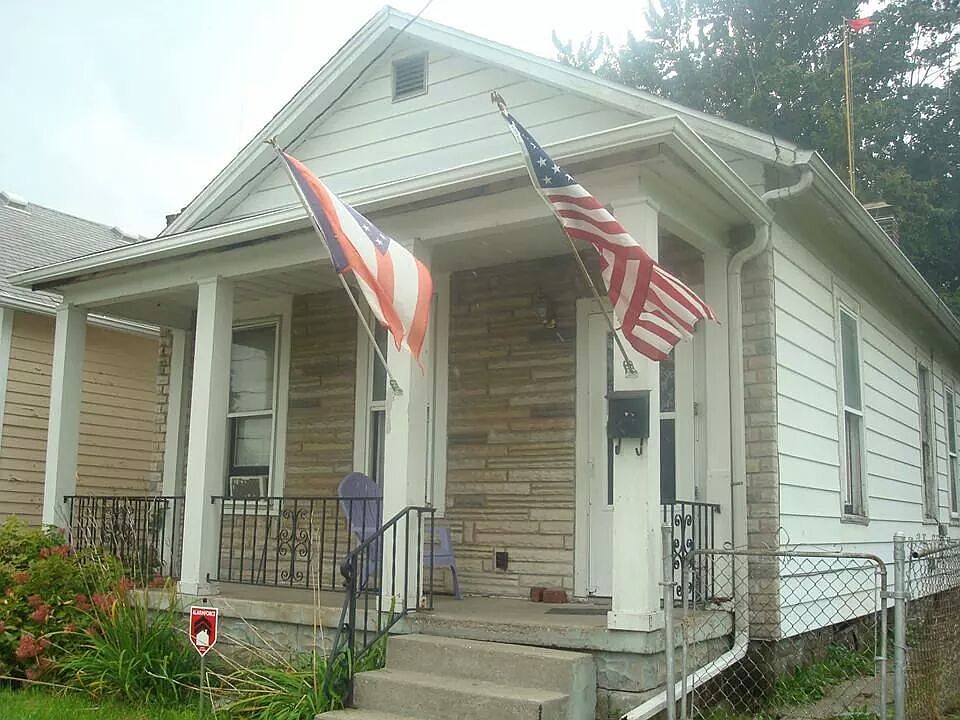 2nd image of 322 Saint Marys St
