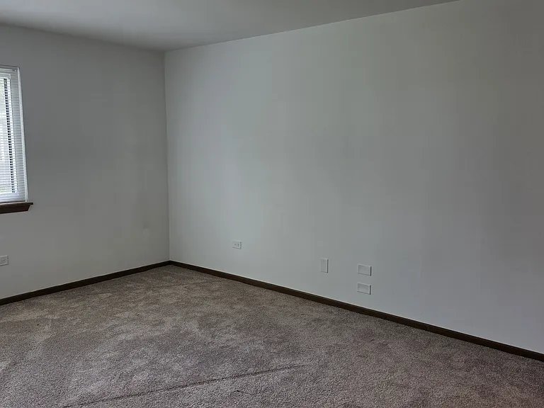 951 Glouchester Cir — Photo 12