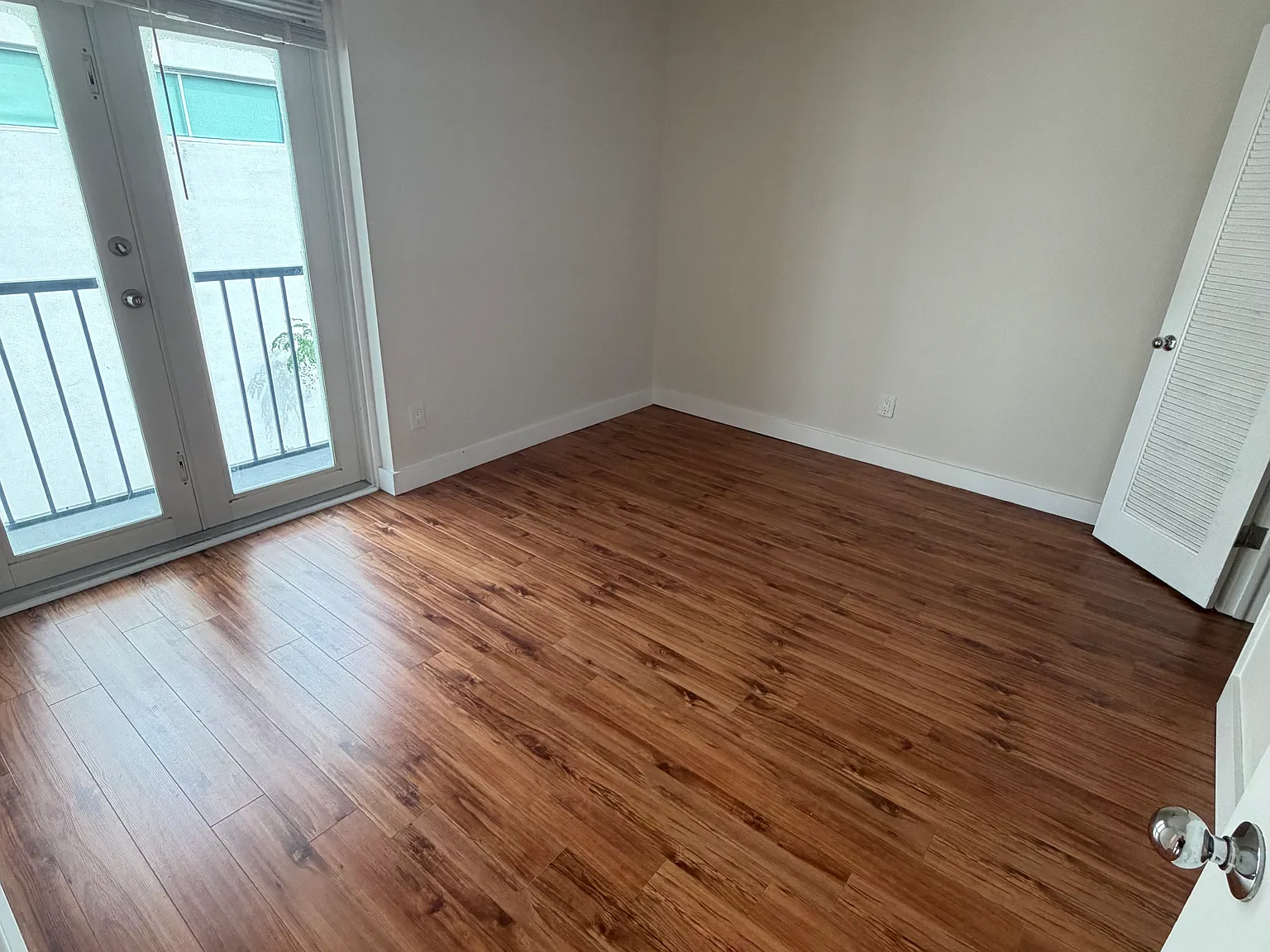 secondary bedroom