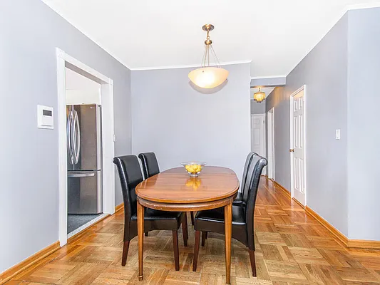 Sold by REMAX Distinguished Homes | media 27